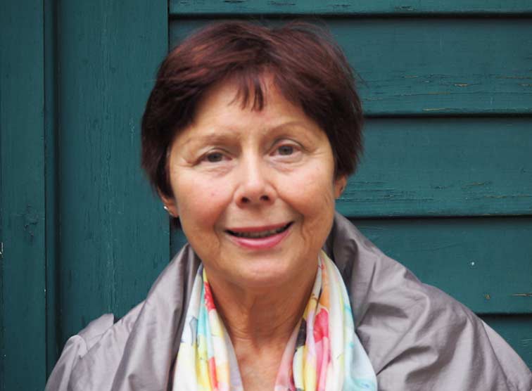 Helene Gratzer engagiert sich ehrenamtlich in der Kontaktstelle für Alleinerziehende der Erzdiözese Wien.
