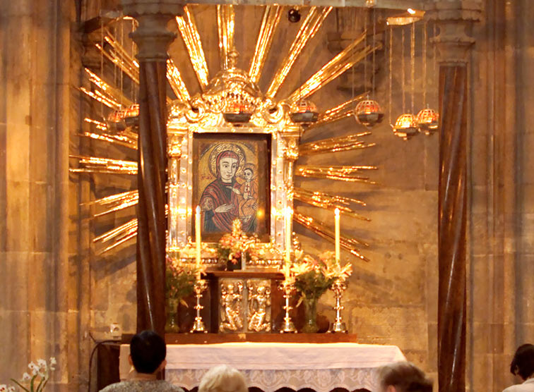 Der Altar von Maria Pocs